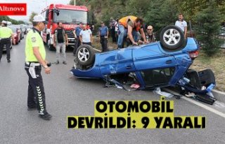 OTOMOBİL DEVRİLDİ: 9 YARALI