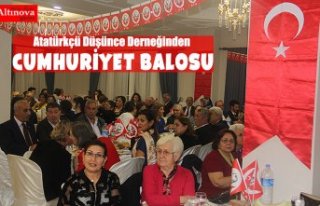 Bafra'da Cumhuriyet Balosu Düzenlendi