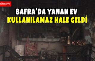 Bafra'da yanan ev kullanılamaz hale geldi