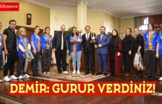 DEMİR: GURUR VERDİNİZ!