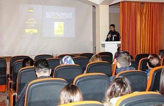 Taşova'da uyuşturucuyla mücadele semineri