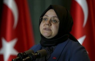 Bakan Zehra Zümrüt Selçuk: Kısa Çalışma Ödeneği'ne...