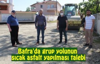 Bafra'da grup yolunun sıcak asfalt yapılması...