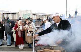 Bayburt'ta üniversiteliler festivalde eğlendi