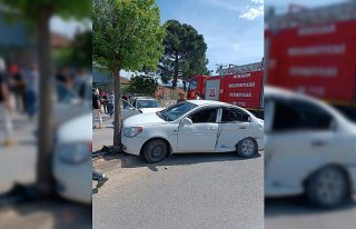 Tokat'ta iki otomobilin çarpıştığı kazada...