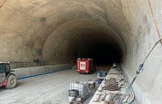 Trabzon'da tünel inşaatında iskele çöktü