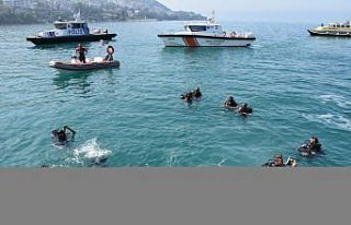 Ordu'da çevre yürüyüşü ve deniz dibi temizliği...