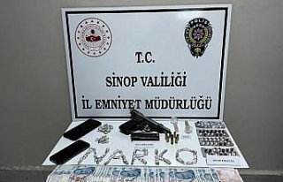 Sinop’ta uyuşturucu operasyonunda yakalanan 2 kişi...