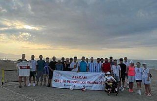 Alaçam'da ayak tenisi ve plaj voleybolu turnuvası...