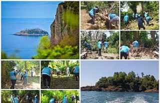 Denetimli serbestlik yükümlüleri Giresun Adası'nı...