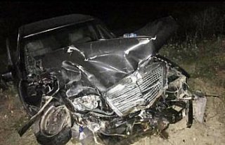 Sinop'ta iki otomobilin çarpıştığı kazada...