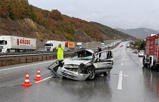 Samsun-Ankara kara yolundaki trafik kazasında 3 kişi...