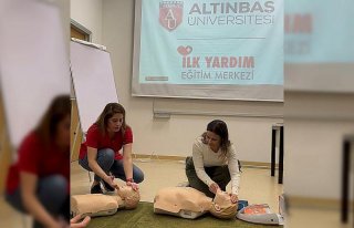 Altınbaş Üniversitesi'nden ilk yardımın...