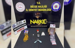 Düzce'de uyuşturucu operasyonunda yakalanan...