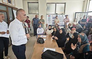 Samsun'da kadınlara uygulamalı konserve yapımı...