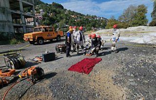 Zonguldak'ta yarışmaya hazırlanan madenciler...