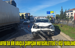 Bafra'da bir araçla çarpışan motosikletteki...