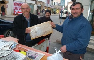 ÇİÇEK BALI YOĞUN İLGİ GÖRÜYOR 