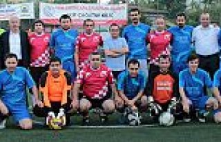 TURNUVANIN ŞAMPİYONU ADLİYESPOR