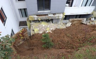 Ordu'da istinat duvarı çöken sitedeki 48 daireli bina boşaltıldı