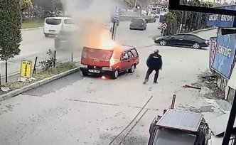 Karabük'te  seyir halindeki otomobil yandı