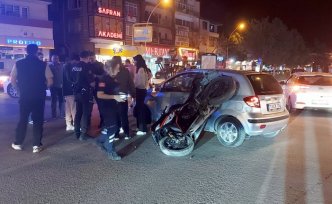 Karabük'te otomobille çarpışan motosikletin sürücüsü yaralandı