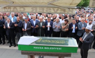 Havza Belediye Başkanı İkiz'in annesinin cenazesi defnedildi