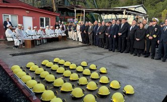 Amasra'daki patlamada hayatını kaybeden 43 madenci anıldı