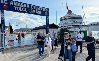 “Astoria Grande“ kruvaziyeri Amasra'ya 1031 yolcu getirdi