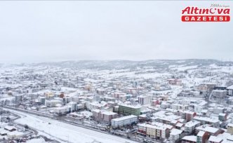 Yeşilyurt'ta kar yağışı dron ile görüntülendi