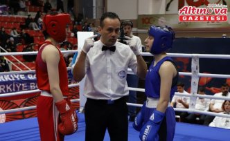 Samsun'da 22 Yaş Altı, Genç ve Yıldız Kadınlar Türkiye Boks Şampiyonası sona erdi