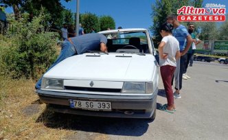 Karabük'te devrilen otomobildeki 1 kişi yaralandı