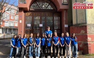 Salıpazarı'nda gençler toplumsal farkındalık için sahaya indi