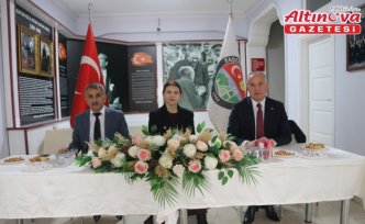 Taşova'da bayramlaşma programı düzenlendi