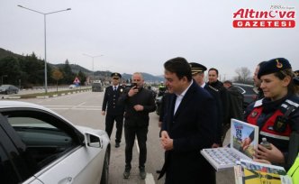Tokat Valisi Köklü, Tokat-Niksar kara yolunda trafik denetimine katıldı