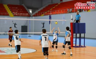 Trabzon'da okul sporları voleybol yarı final müsabakaları başladı