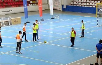 Amasya'da özel eğitim okullarına spor malzemesi desteği sağlandı
