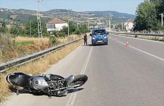 Alaçam'da devrilen motosikletin sürücüsü öldü