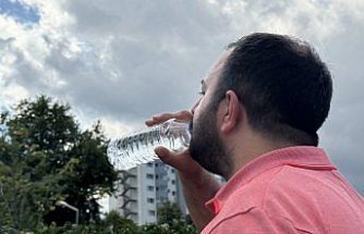 Az su içmek böbrek taşı riskini artırıyor
