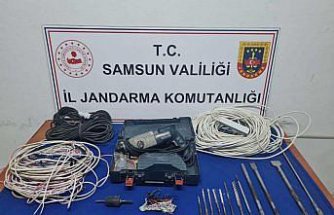 Samsun'da sit alanında kaçak kazı yapan 2 kişi suçüstü yakalandı