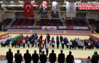 Karabük'te Okul Sporları Gençler Kız-Erkek Hentbol Yarı Final Müsabakaları başladı