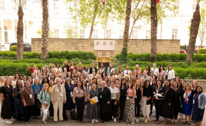 “EY Girişimci Kadın Liderler Programı“ konferansı İstanbul'da düzenlendi