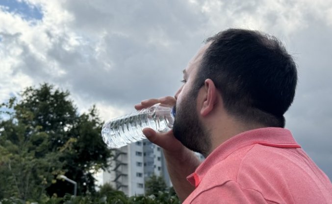 Az su içmek böbrek taşı riskini artırıyor