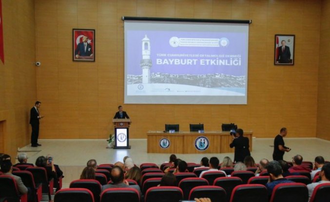 Bayburt'ta oftalmoloji konferansı düzenlendi