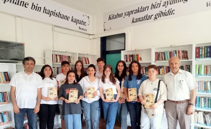 Samsun'dan Elbistan'a depremzedelerle kurulan “Gönül Köprüsü“ mektupları kitaplaştırıldı