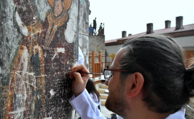 Sümela Manastırı'nın freskleri restorasyonla gün yüzüne çıkarılıyor