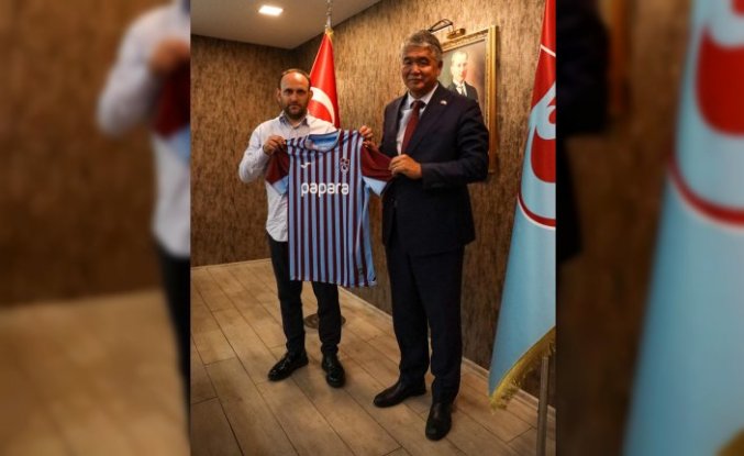TÜRKSOY Genel Sekreteri Raev'den Trabzonspor Kulübü'ne ziyaret