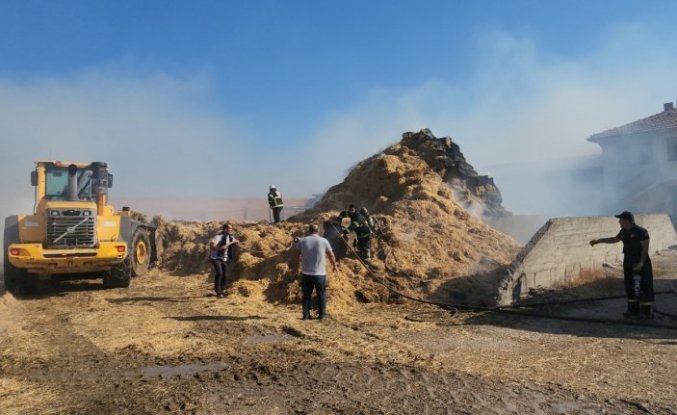 Amasya'da çıkan yangında 80 ton saman yandı