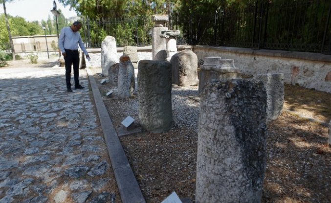 Antik dönemin “trafik tabelası“ Roma mil taşları Boğazkale Müzesi'nde sergileniyor