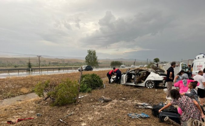 Çorum'da devrilen otomobildeki 4 kişi yaralandı